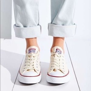 Ivory low top converse